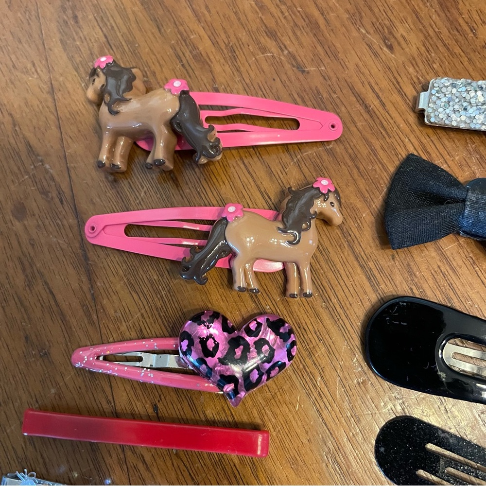 Random Assorted Y2K Hair Clip Bobby Pin Lot Bundle - Picture 2 of 5